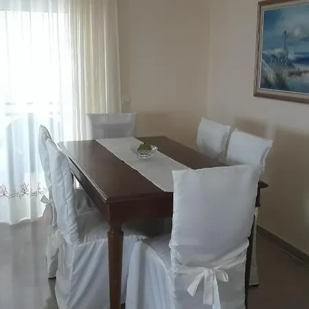 George & Elpis House Апартаменти Rhodes City