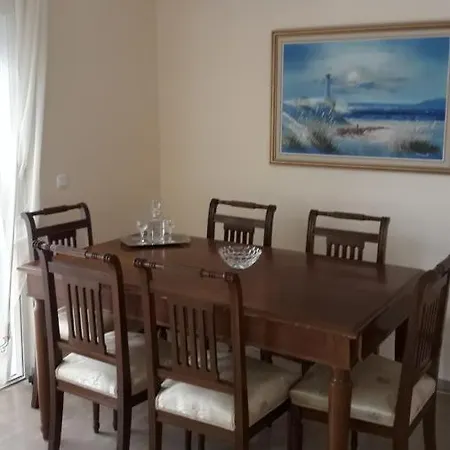 George & Elpis House Apartament